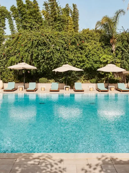 CASAB-P0433-Pool.16x9